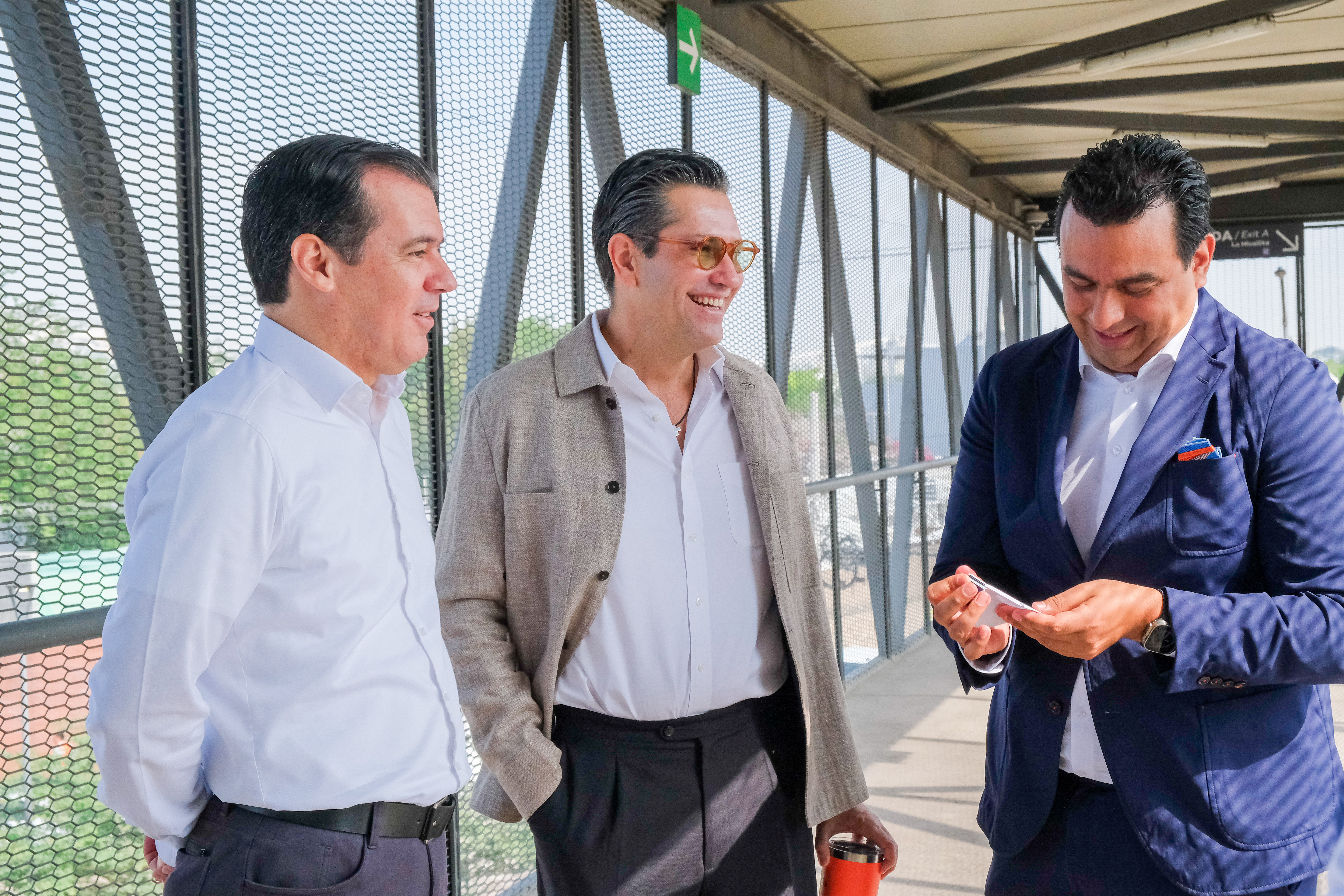 04-jun-2026--el-gobernador-del-estado-pablo-lemus-encabeza-el-arranque-de-operaciones-de-la-lnea-5-mi-macro-aeropuerto_55313489127_o