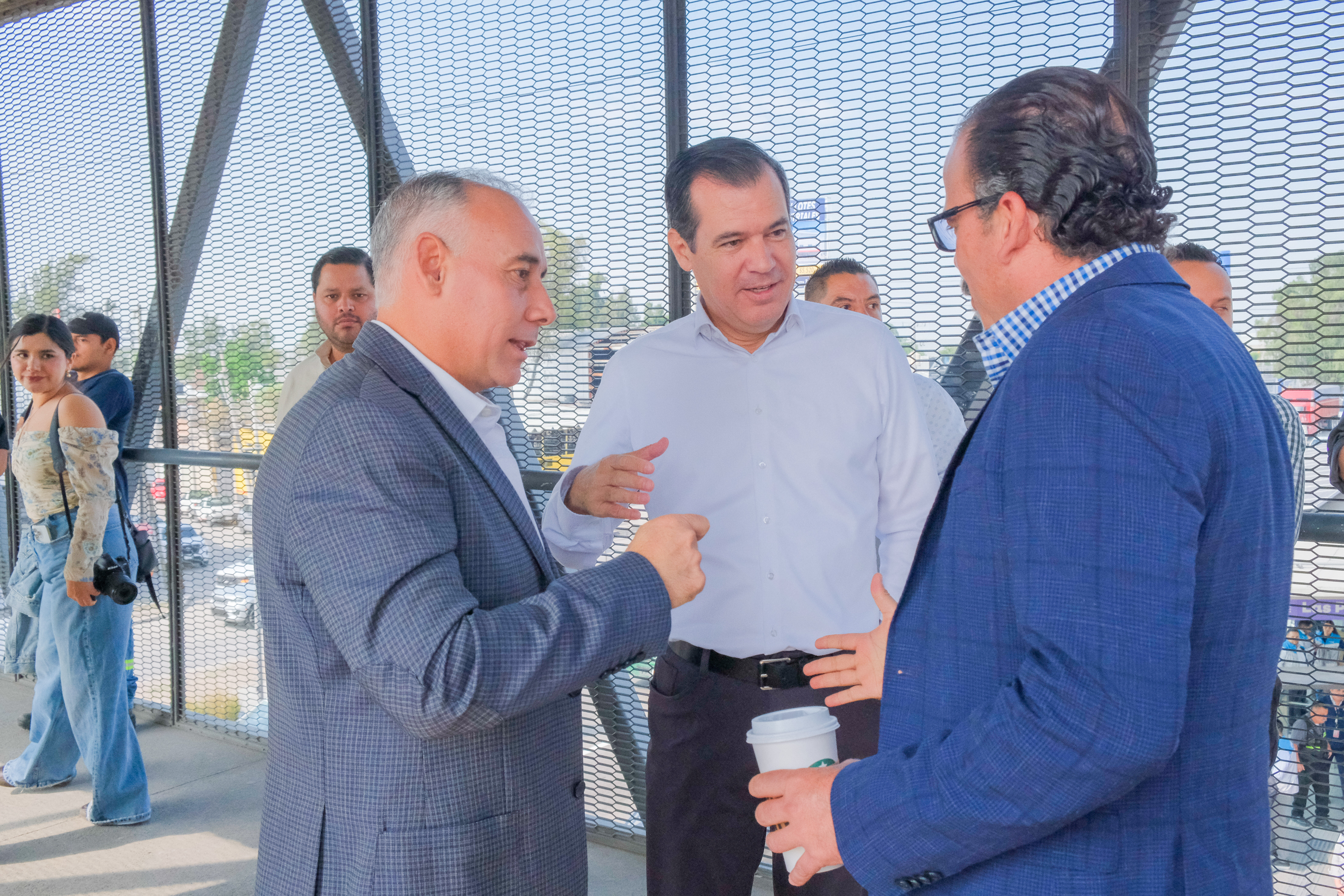 04-jun-2026--el-gobernador-del-estado-pablo-lemus-encabeza-el-arranque-de-operaciones-de-la-lnea-5-mi-macro-aeropuerto_55314550443_o