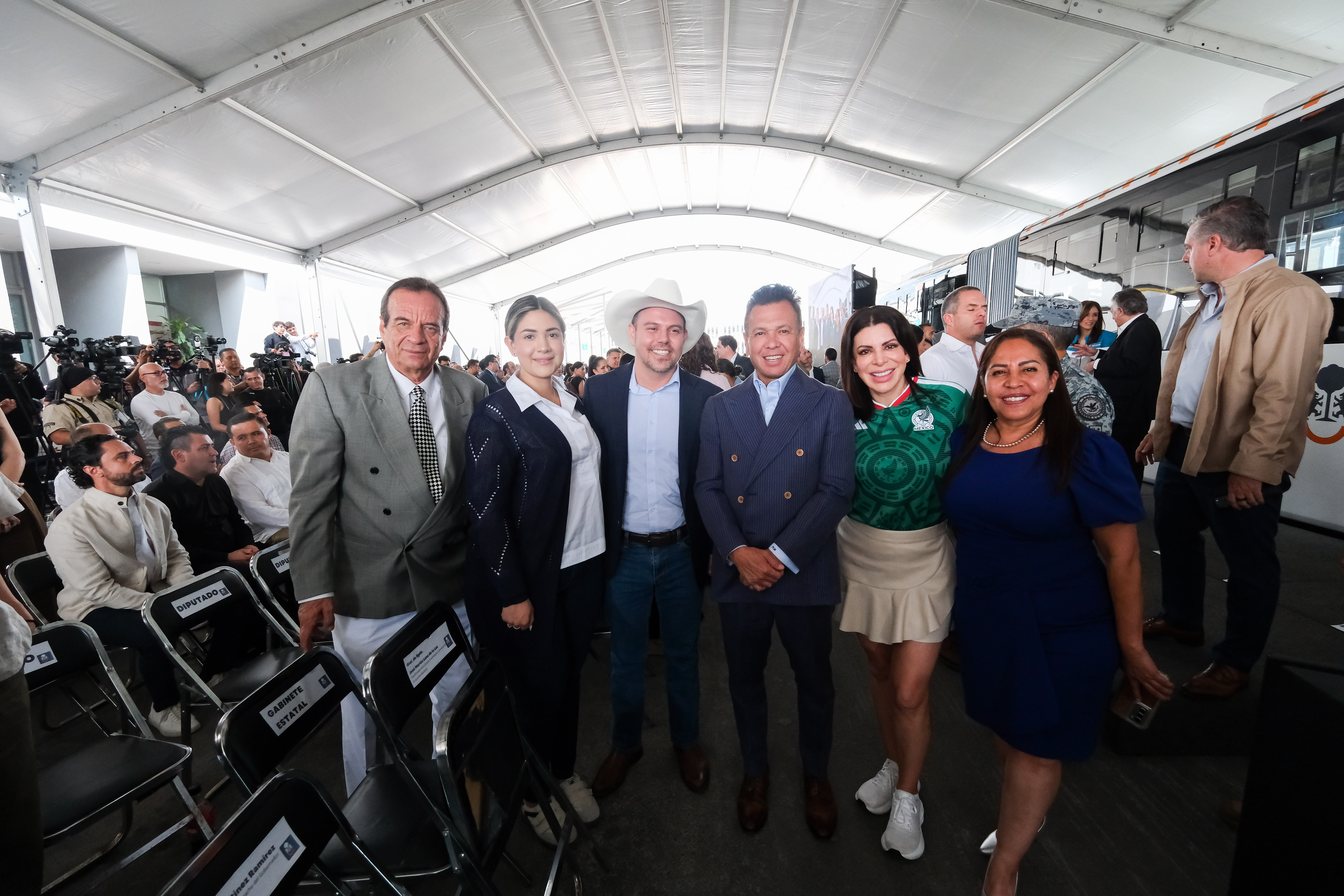 04-jun-2026--el-gobernador-del-estado-pablo-lemus-encabeza-el-arranque-de-operaciones-de-la-lnea-5-mi-macro-aeropuerto_55314650491_o