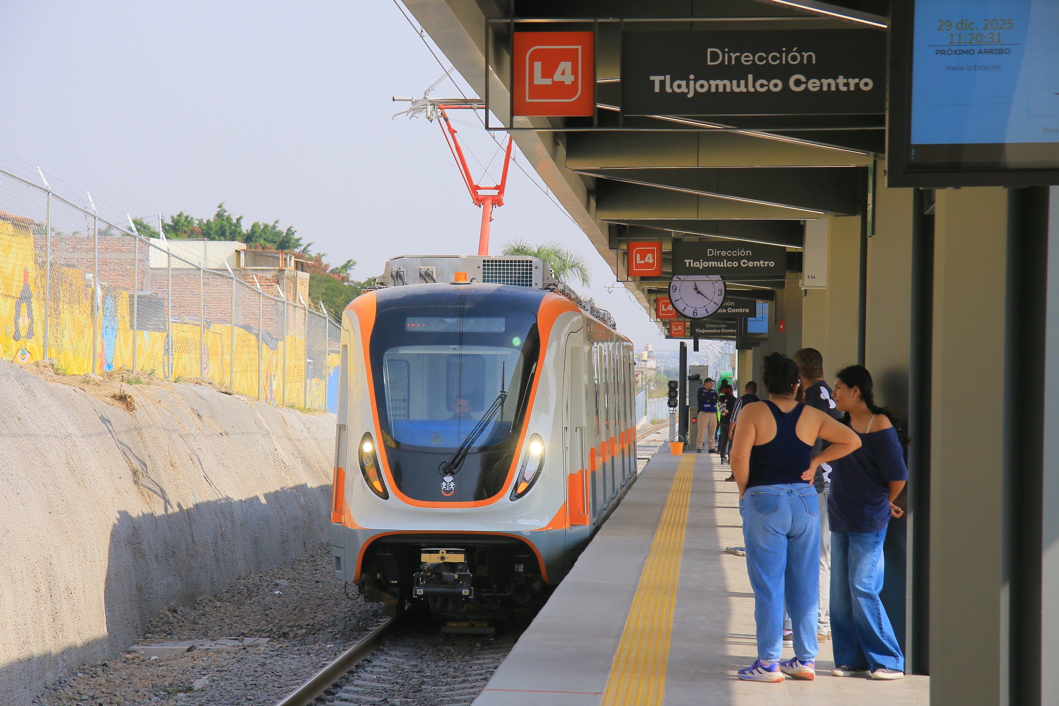 Con más de 820 mil personas movilizadas, la Línea 4 del Tren Ligero cumple un mes y supera expectativas